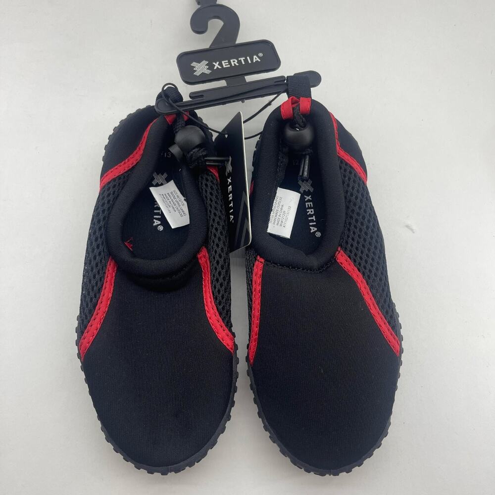 Xertia Water Shoes Kid's‎ Beach Aqua Quick Dry Shoes Black Red Size 12/13 NWT